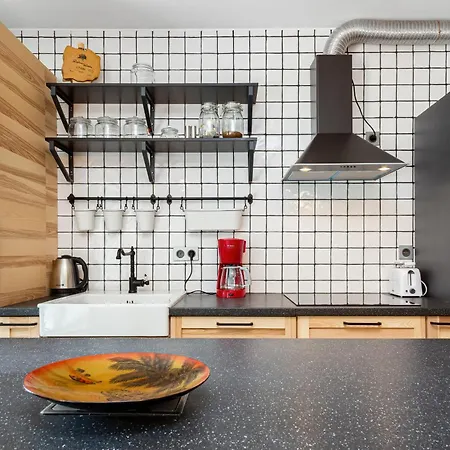 Elegant Tumskie Ogrody With Free Garage By Renters Apartment Wroclaw